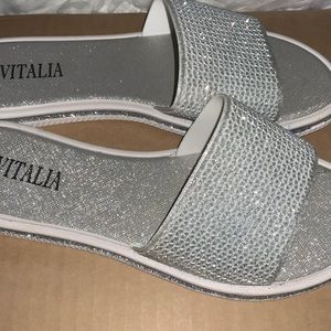 Vitalia| Women’s Flats| Silver Sparkle